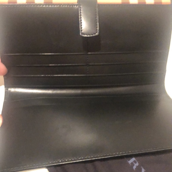Burberry wallet - Picture 3 of 3